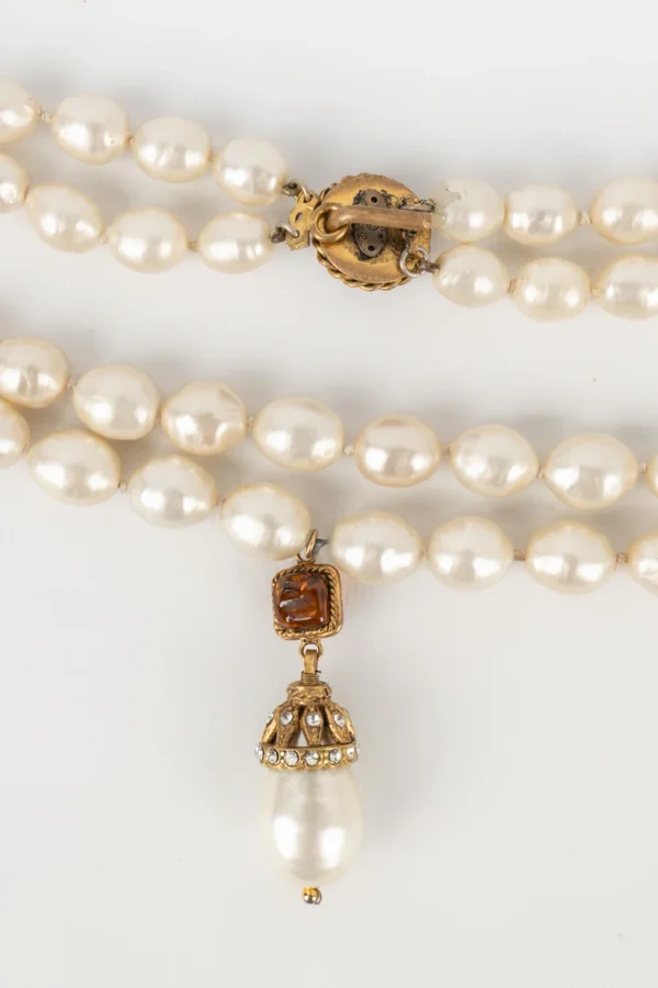 Chanel Pearl Necklace - Image 3