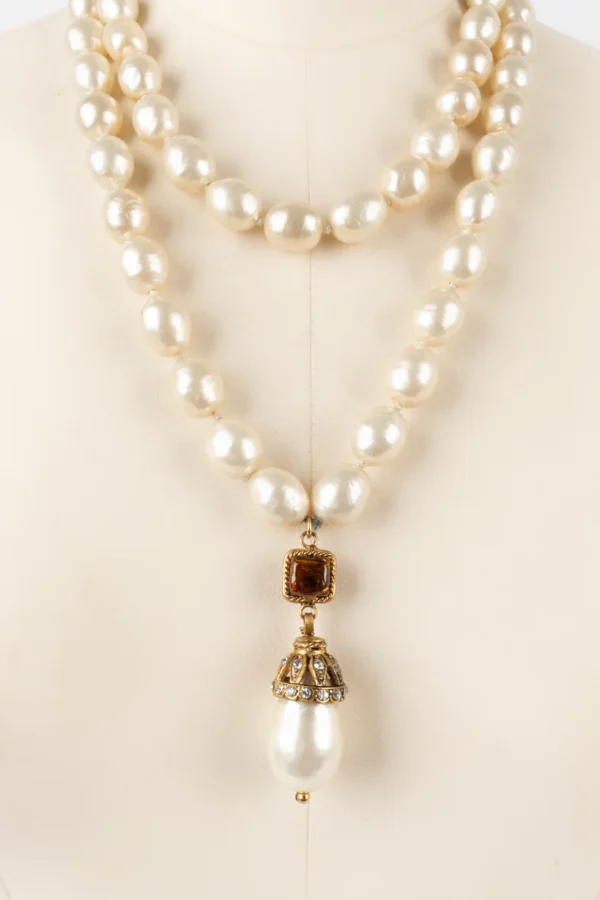 Chanel Pearl Necklace - Image 2